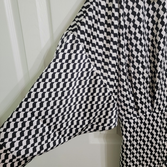 NWT H&M SATIN BLACK AND WHITE DRESS - Picture 5 of 5